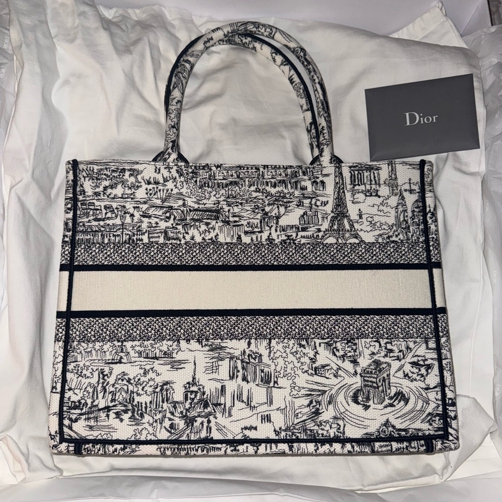 Christian Dior Paris Tote Bag BRAND NEW - Picture 2 of 7